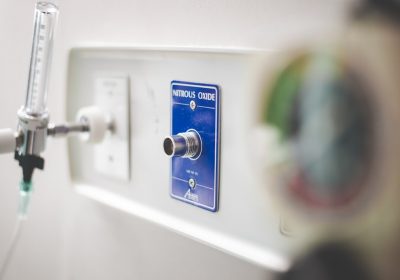 Употребление закиси азота в медицинских целях: польза и риски